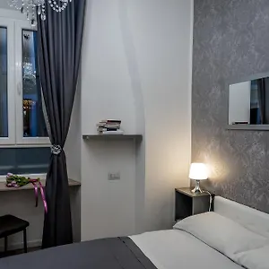 Πανσιόν Inside, Ρώμη