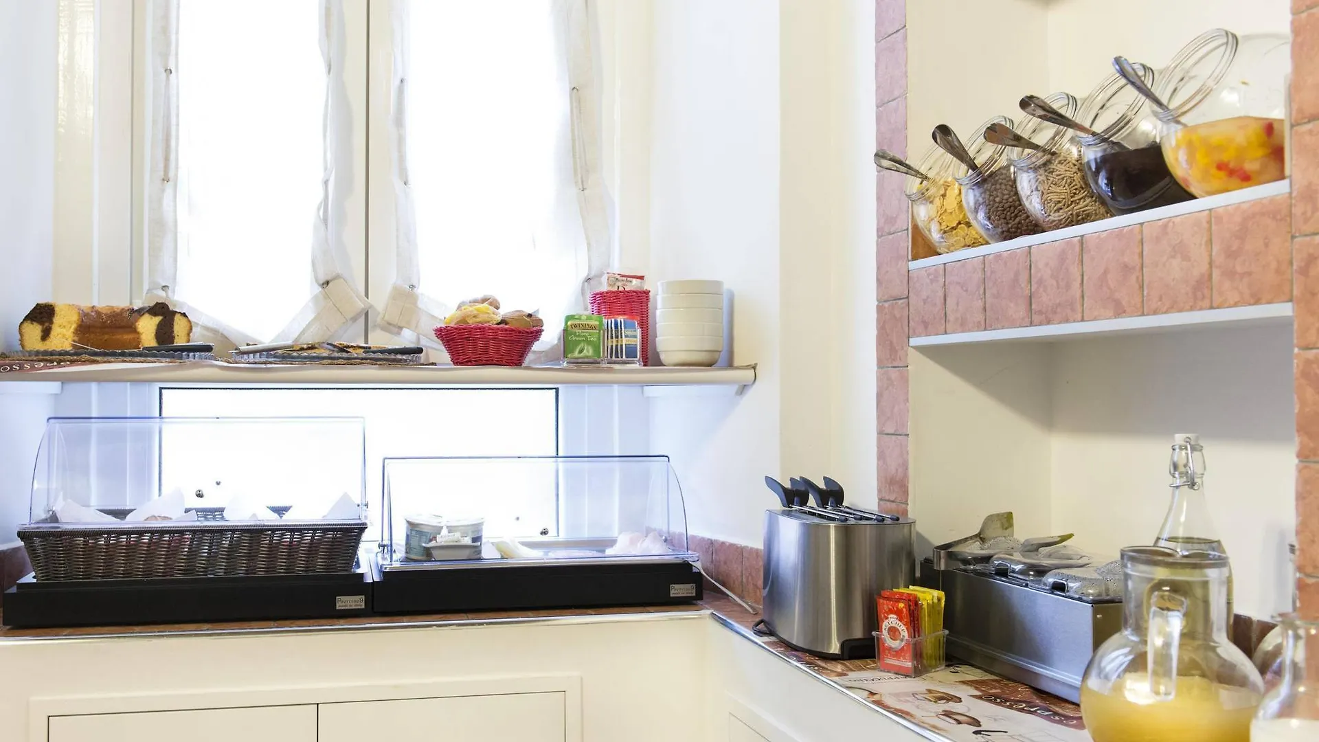 Domus Trevi Bed & Breakfast Rome